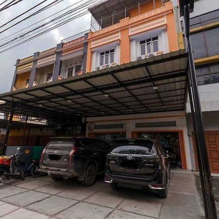 Reddoorz At Seindo Hotel Medan Sunggal Ngoại thất bức ảnh