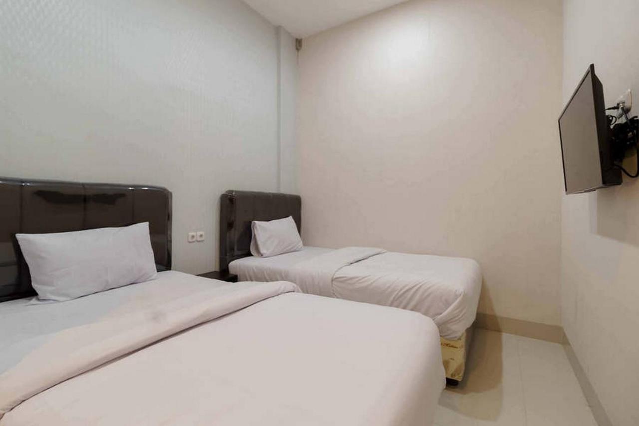 Reddoorz At Seindo Hotel Medan Sunggal Ngoại thất bức ảnh