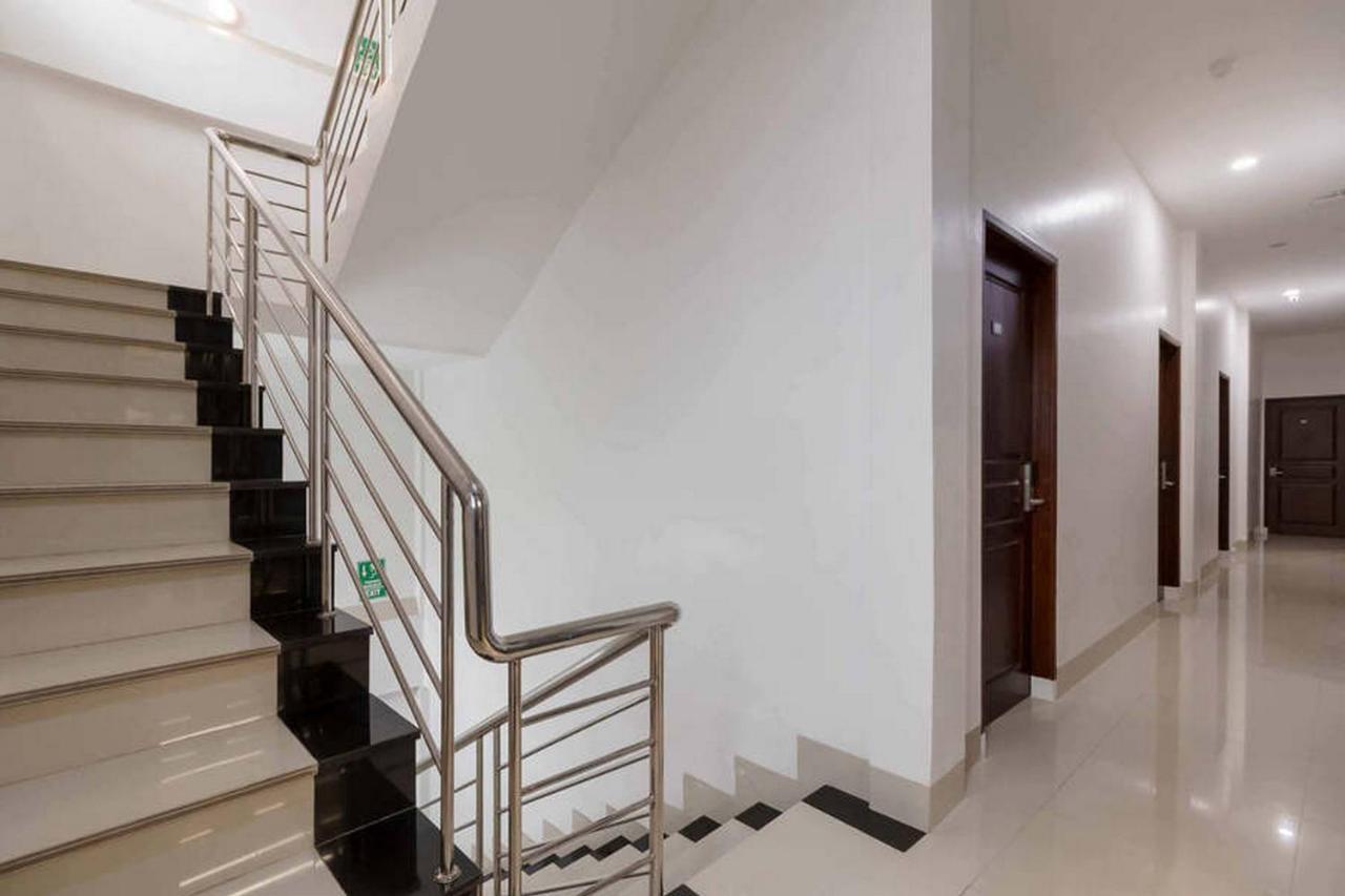 Reddoorz At Seindo Hotel Medan Sunggal Ngoại thất bức ảnh