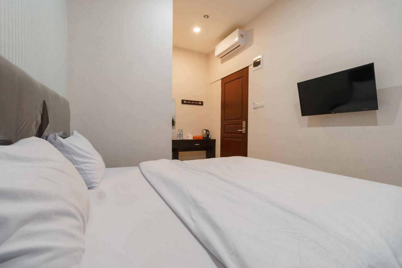 Reddoorz At Seindo Hotel Medan Sunggal Ngoại thất bức ảnh