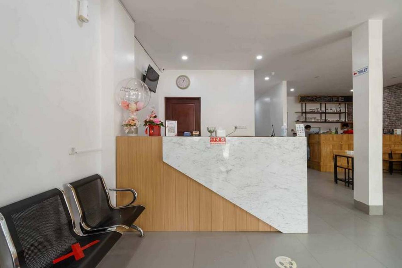 Reddoorz At Seindo Hotel Medan Sunggal Ngoại thất bức ảnh